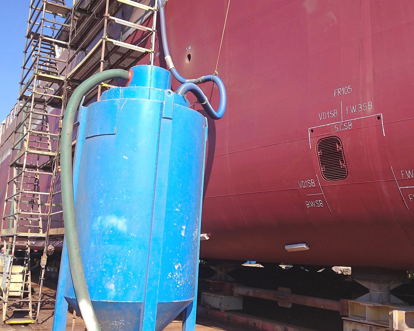 Fabricated separator vessel for offshore process equipment