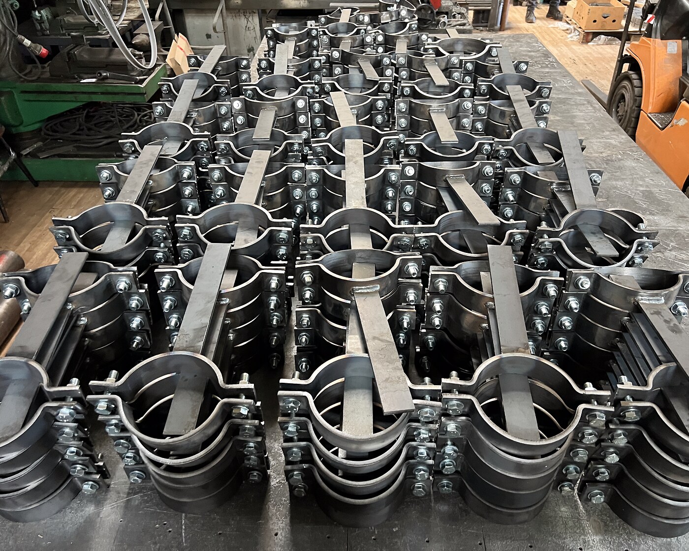 Serial stainless-steel pipe supports and clamps